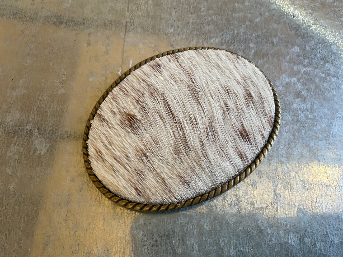 Rope Edge Spotted Hair on Hide Belt Buckle