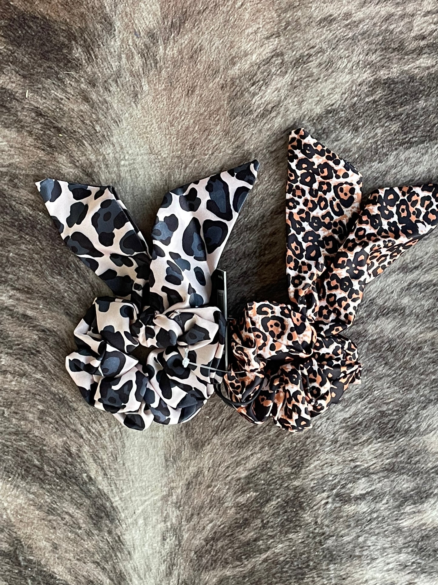 Myra Wild Chase Scrunchies